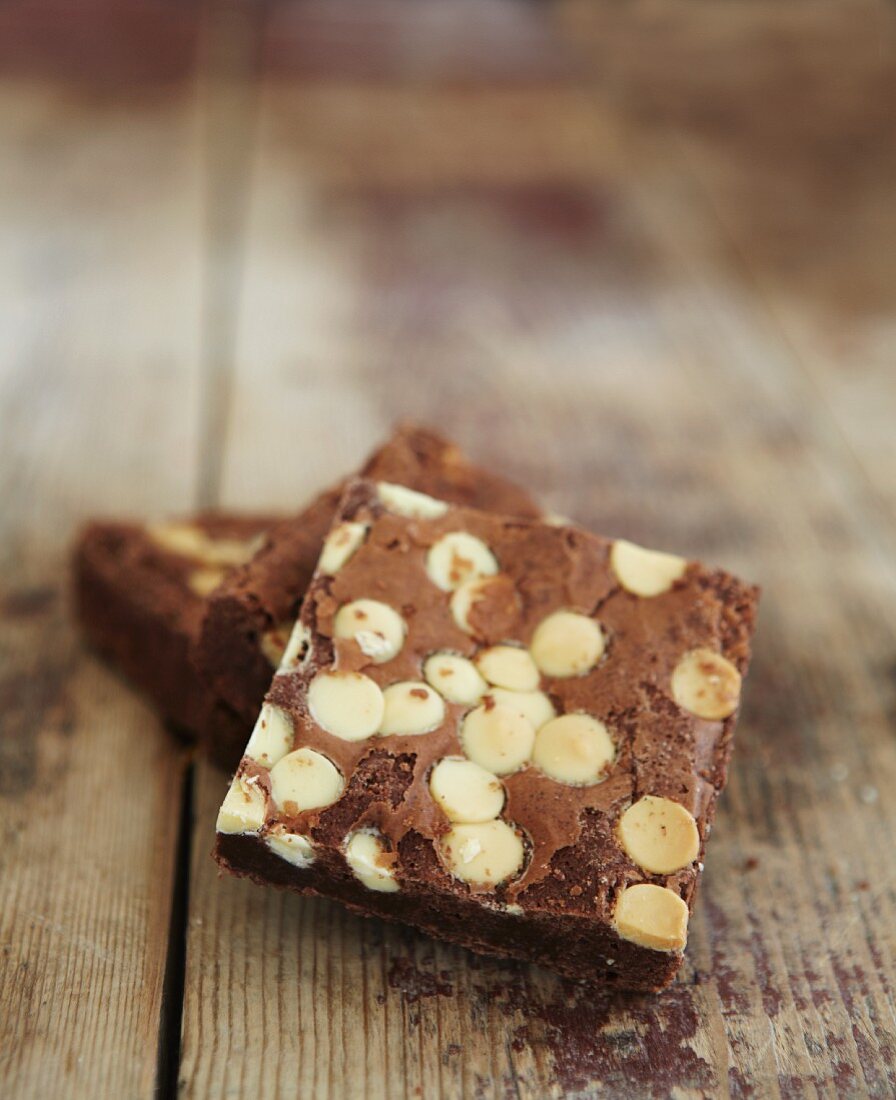 Brownies with white chocolate chips