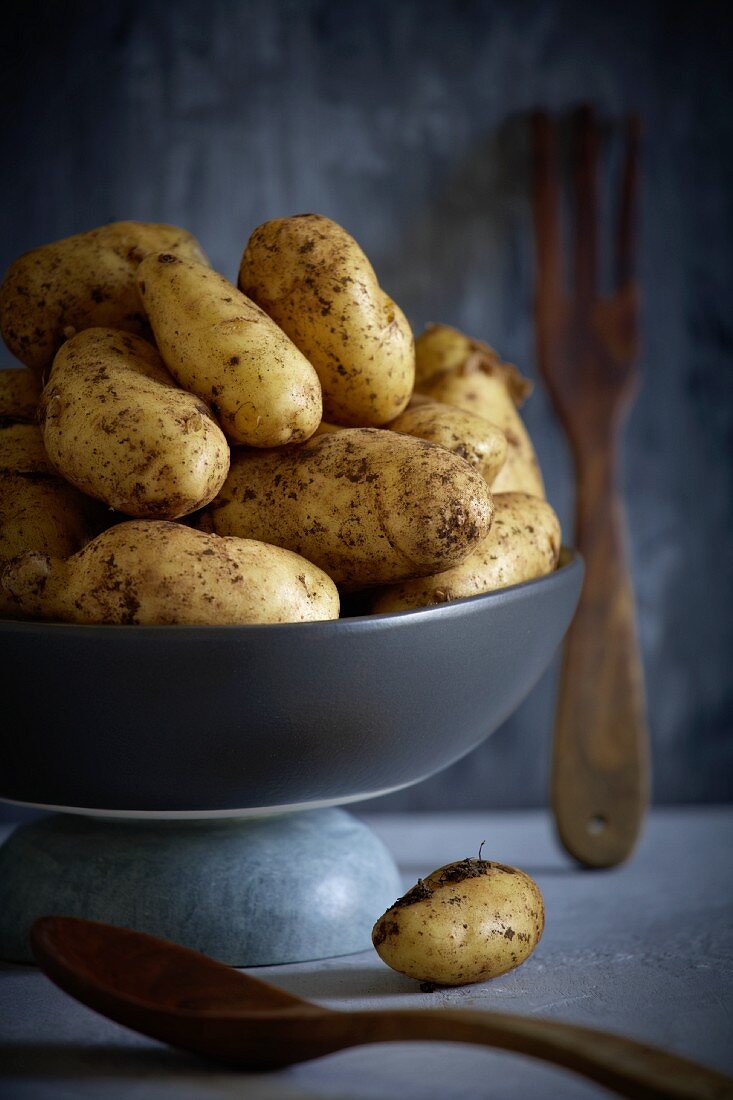 A bowl of potatoes