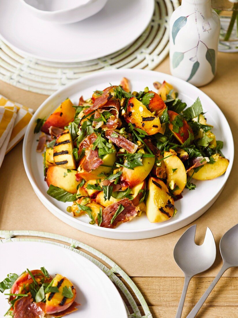 Grilled peach and pistachio salad with Prosciutto