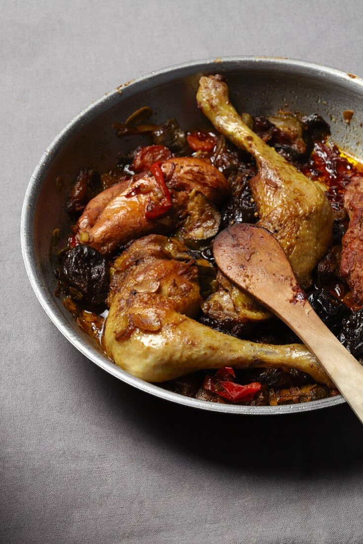 Chicken tajine with plums