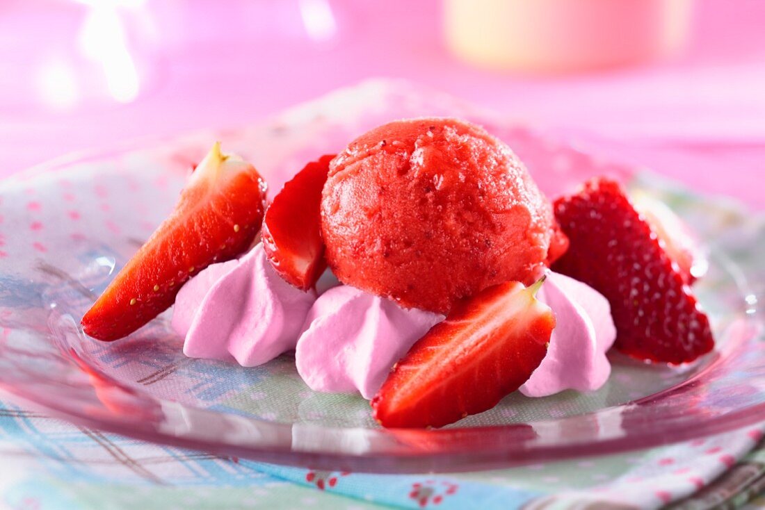 Strawberry sorbet with strawberry meringues and strawberries