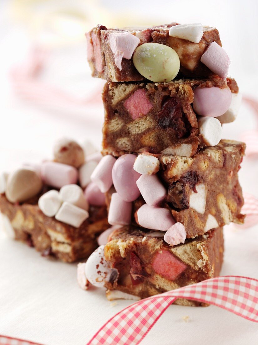 Rocky road cakes (Selbstgemachte Schokoriegel, England)