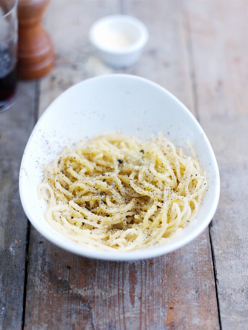 Spaghetti mit Pecorino