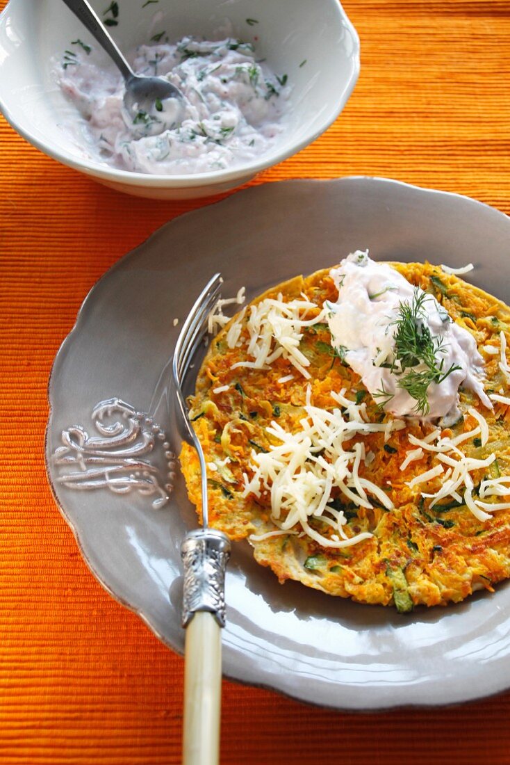Millet pancake with zucchini, carrots and herb quark