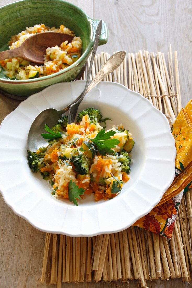 Vegetable risotto with carrots, broccoli and zucchini