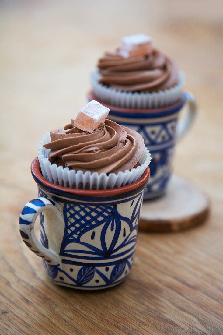 Schokoladen-Cupcakes mit türkischem Honig