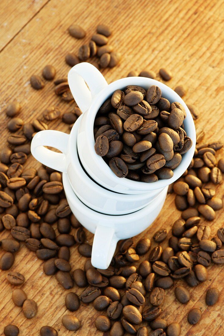 Still life with coffee cups and coffee beans