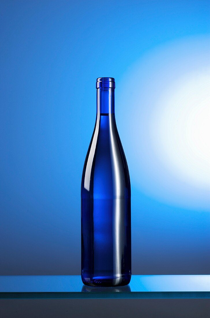 Blaue Wasserflasche