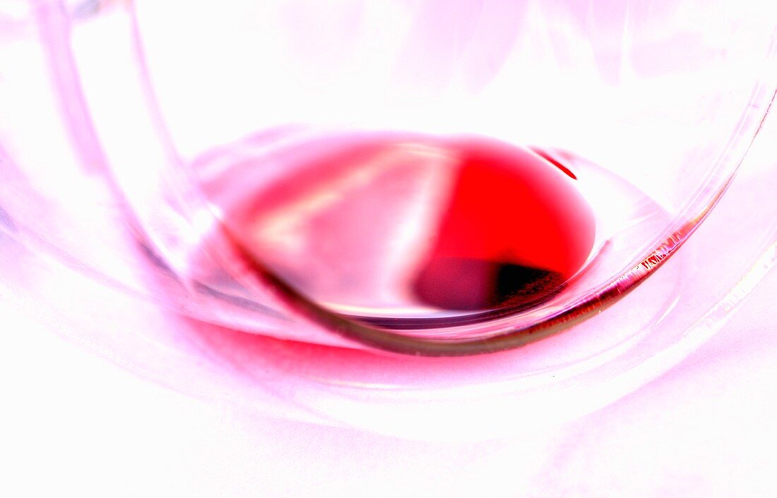 Red wine vinegar in a glass (close up)