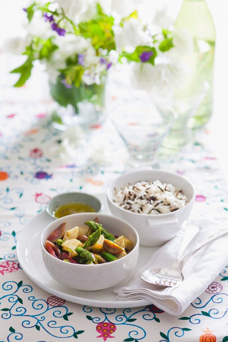 Asparagus salad with wild rice