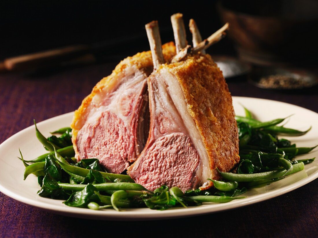 Lamb rack joint with green beans