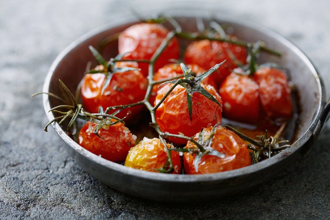 Roasted tomatoes with rosemary