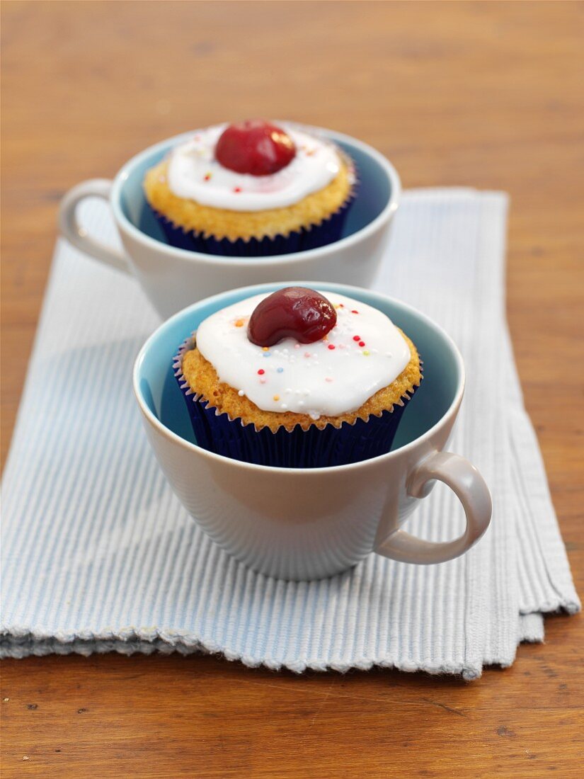 Buttermilk cupcakes with cherries
