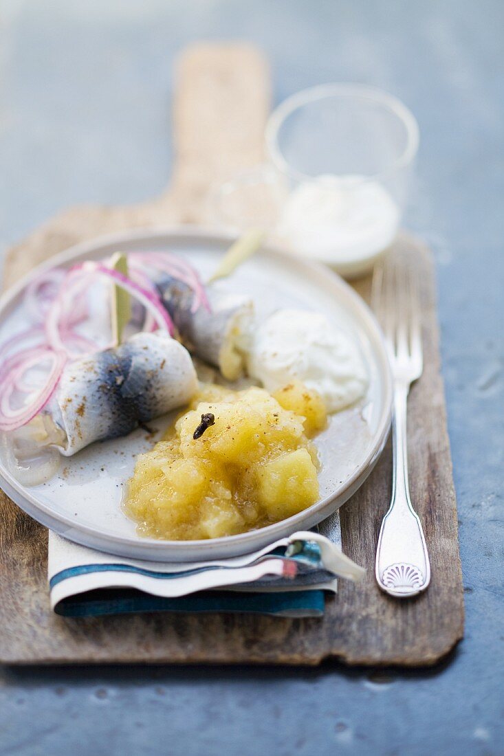 Rollmops with apple compote