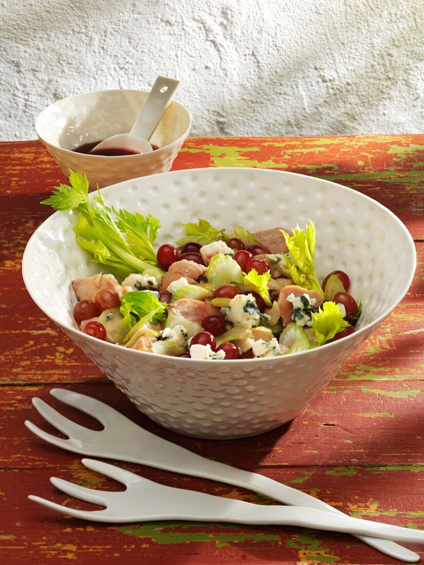 Chicken salad with grapes, celery and Roquefort