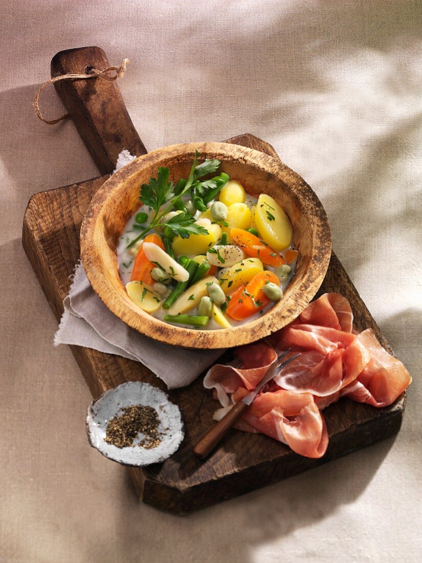 North German vegetable stew with cured ham