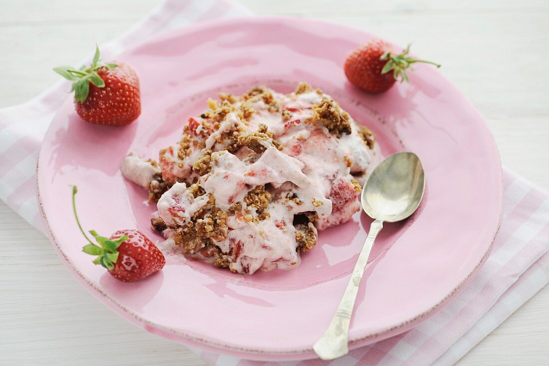 Mama s Strawberry Dessert with Butter-Walnut Crumbles