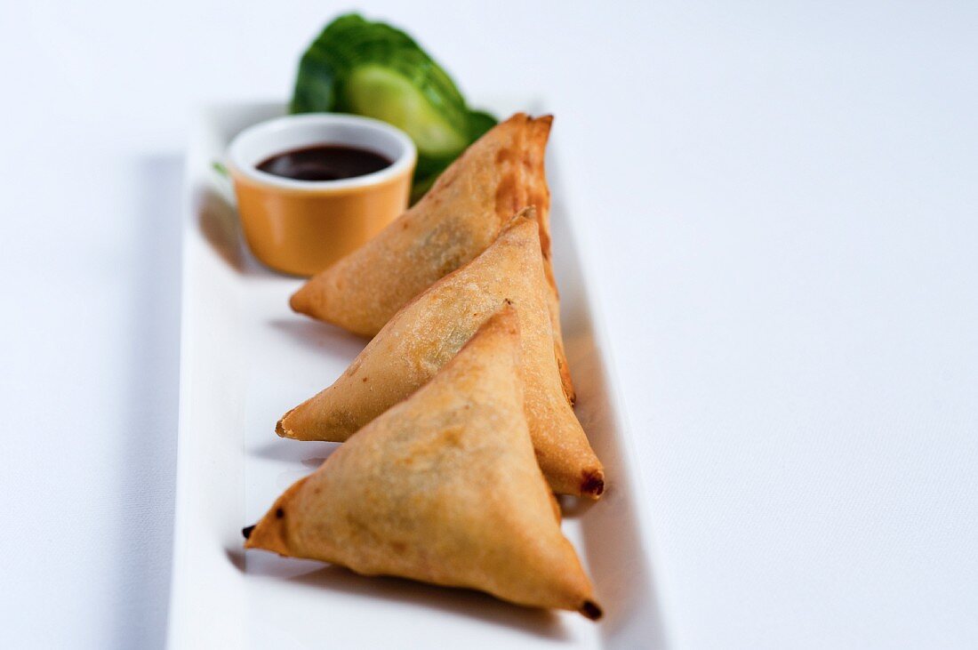 Samosas mit Gemüsefüllung