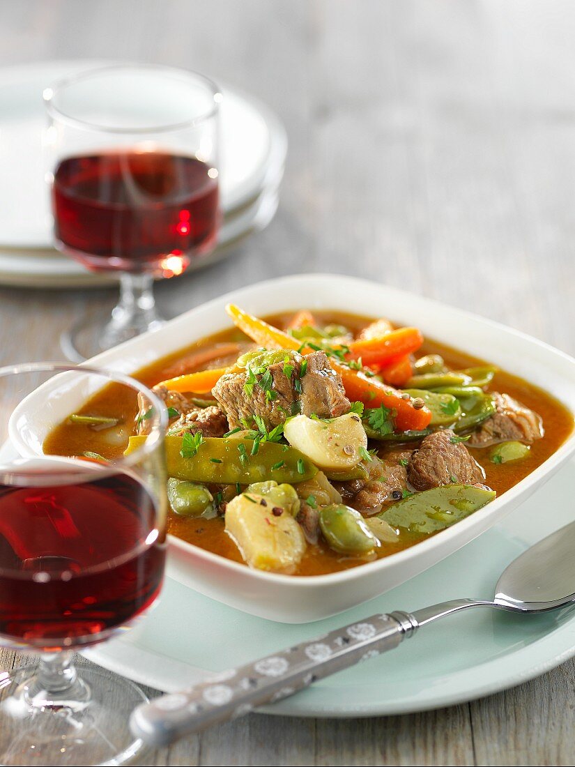 Lamb and vegetable stew with red wine