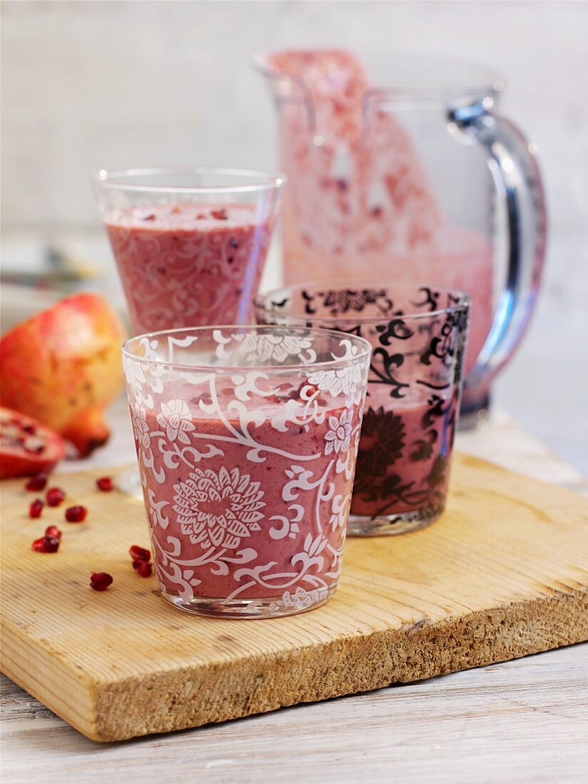 Yoghurt shake with blackcurrant and pomegranate
