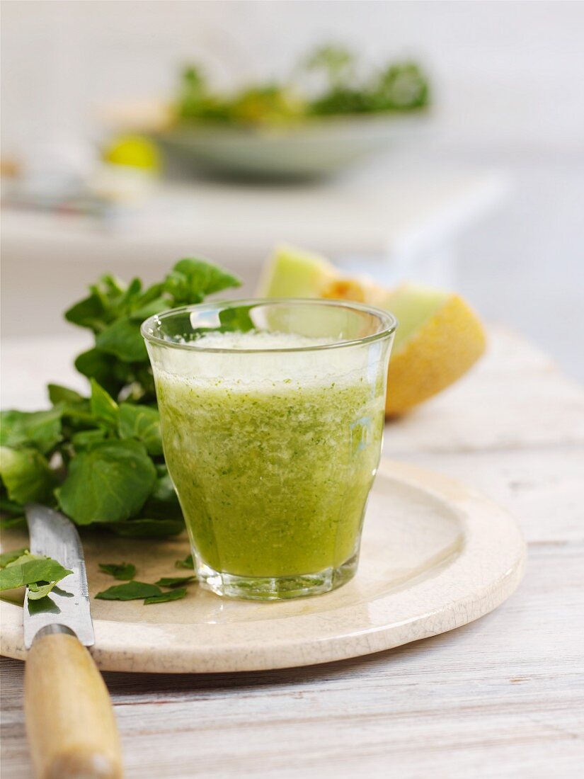 Kressecocktail mit Melone und Birne