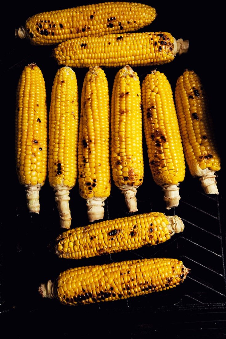 Sweetcorn cobs on the barbecue