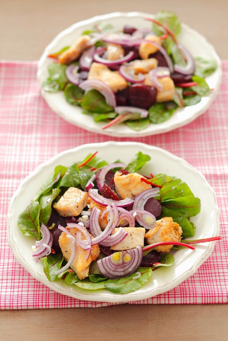 Beetroot salad with chicken