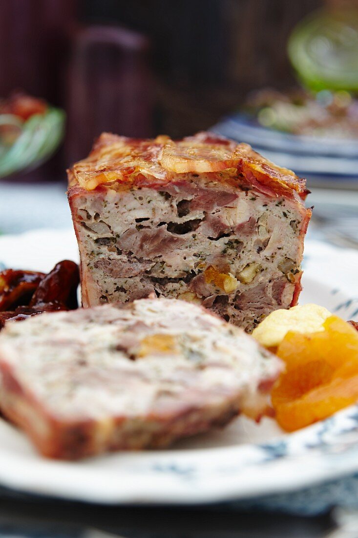 Duck pâté with apricots