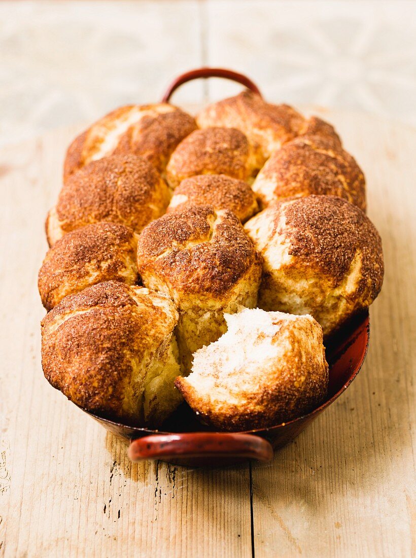 Rohrnudeln (baked, sweet yeast dumplings) in the baking tin