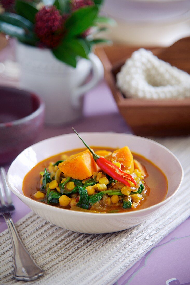 Chickpea curry with sweet potatoes