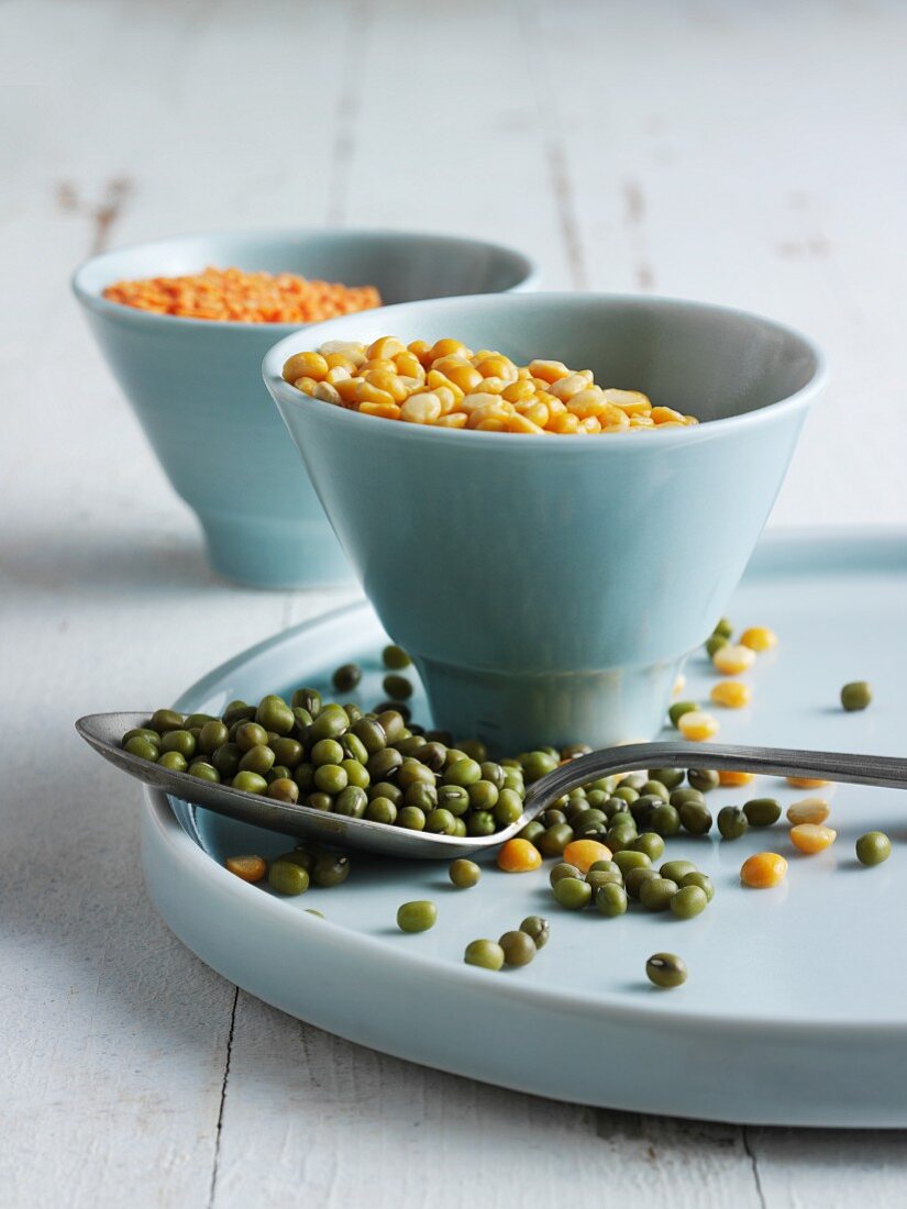 Green soya beans with yellow peas and lentils
