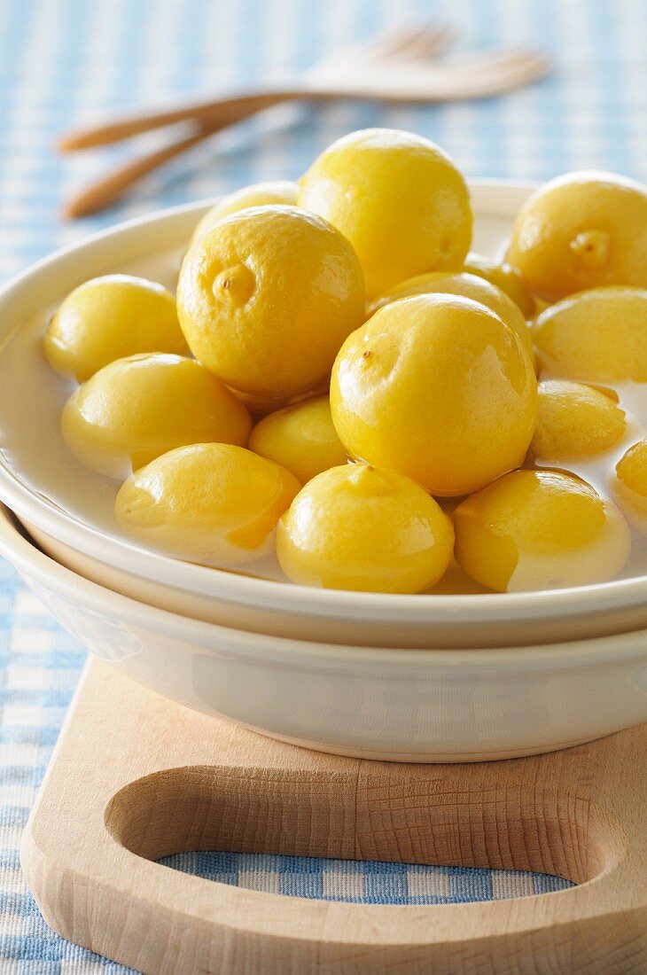Zitronen in Salzlake