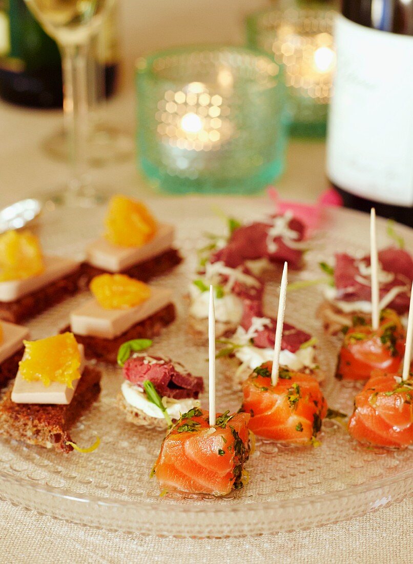Assorted canapés with salmon and roast beef