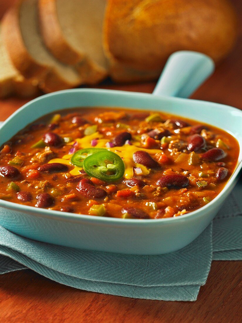 Chilli con carne in a pan