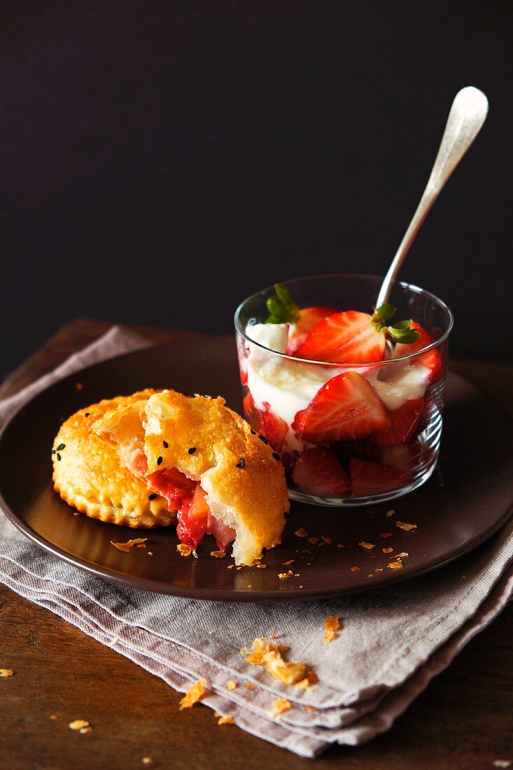 Strawberry biscuits and strawberries with yoghurt