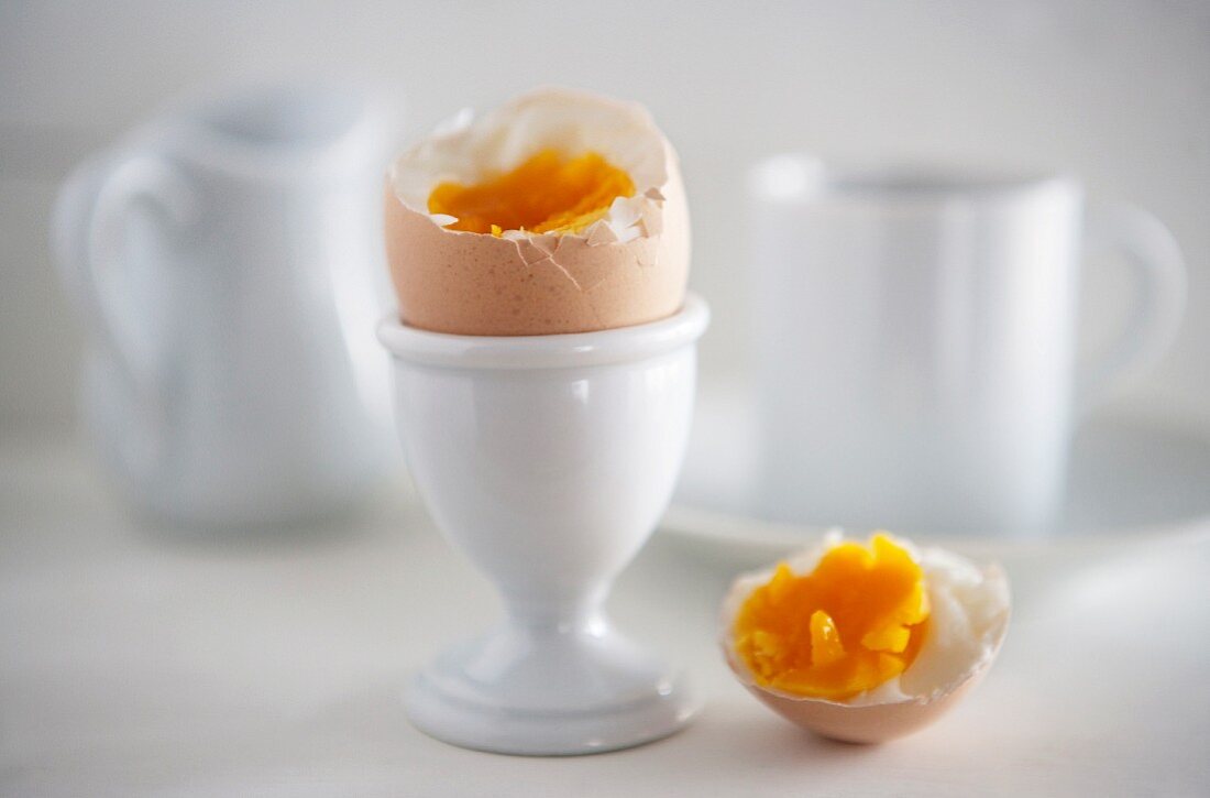 Weichgekochtes Ei im Eierbecher