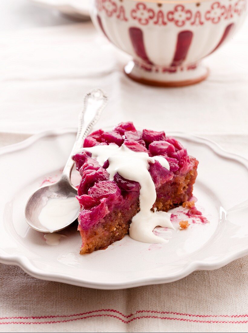 Sticky Rhubarb Pudding