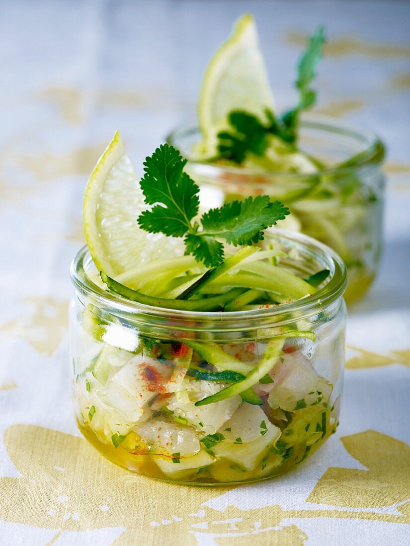 Kabeljautartar mit Zucchini und Zitrone