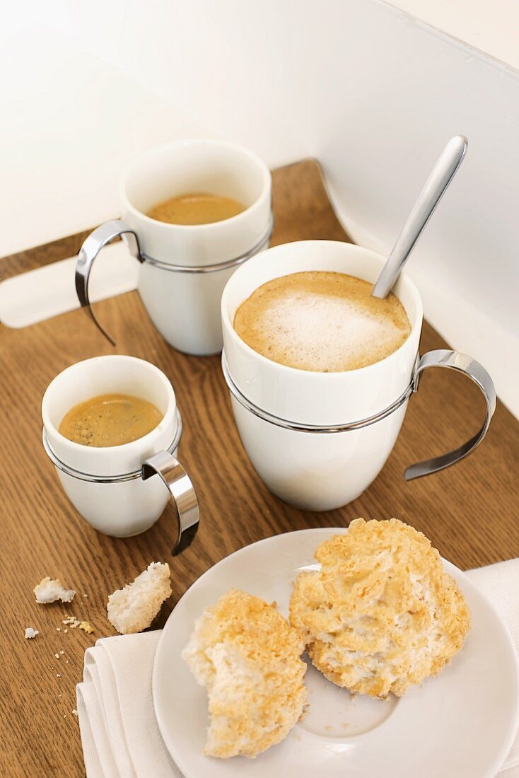 Coffee and coconut macaroons
