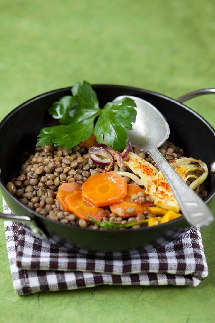 Lentils with carrots and fennel