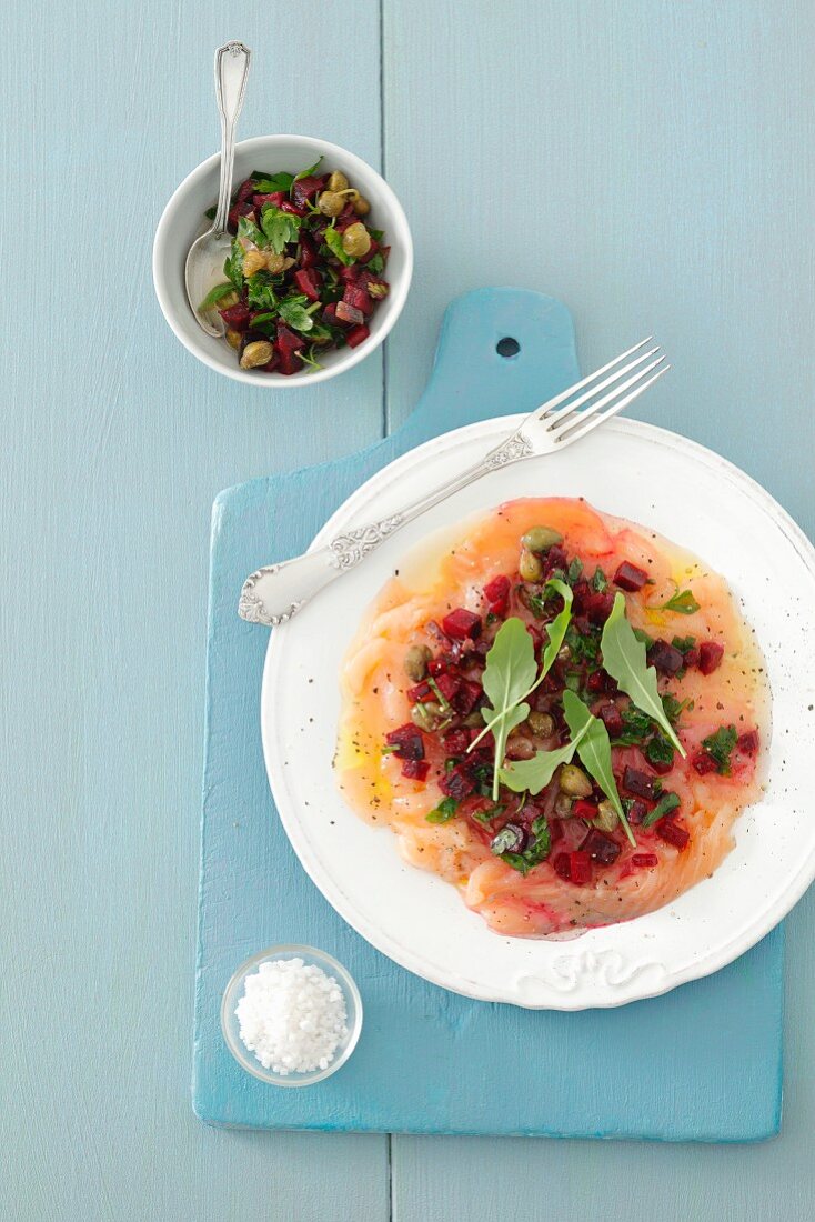 Fischcarpaccio mit Rote-Bete-Salsa