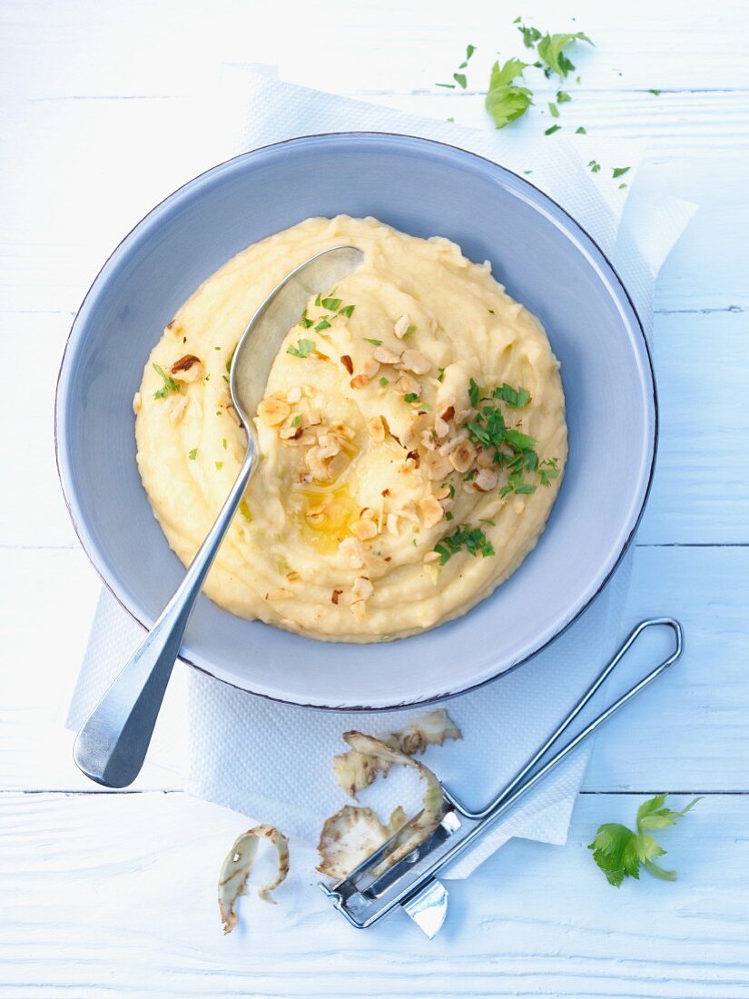 Potato and celeriac purée