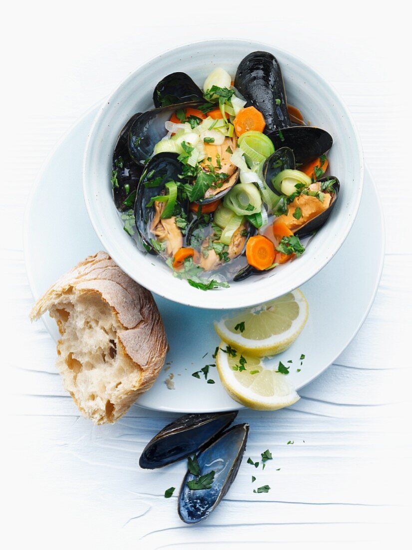 Mussels in vegetable stock