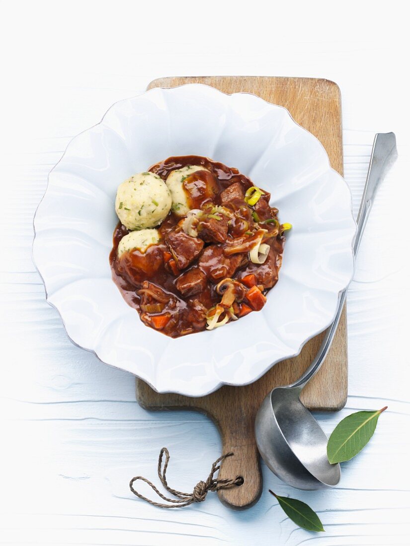 Beef stew with bread dumplings