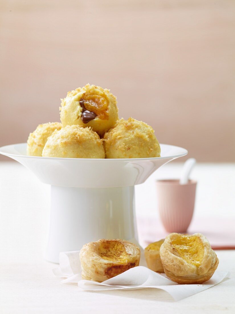 Apricot dumplings and mini-vanilla cake