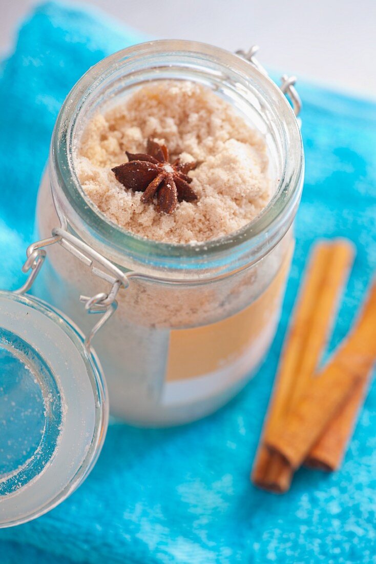 Cinnamon and anise bath salt - cosmetics made in kitchen