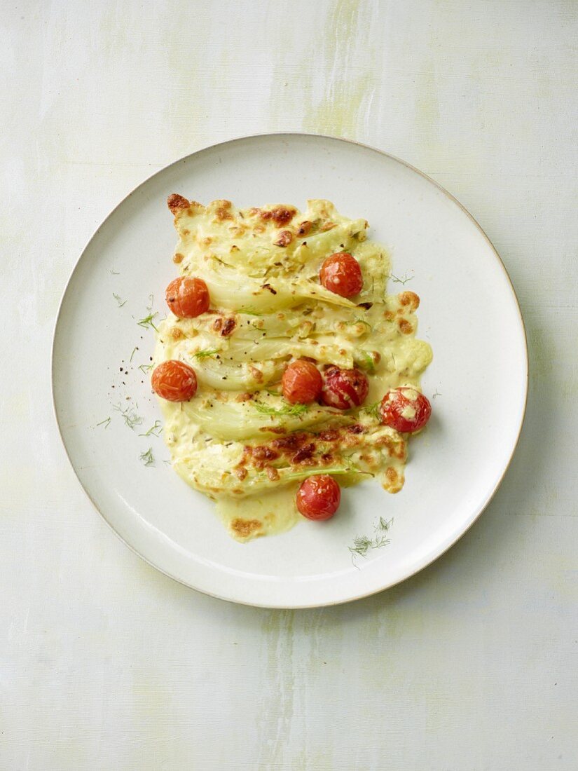 Fennel gratin with cherry tomatoes