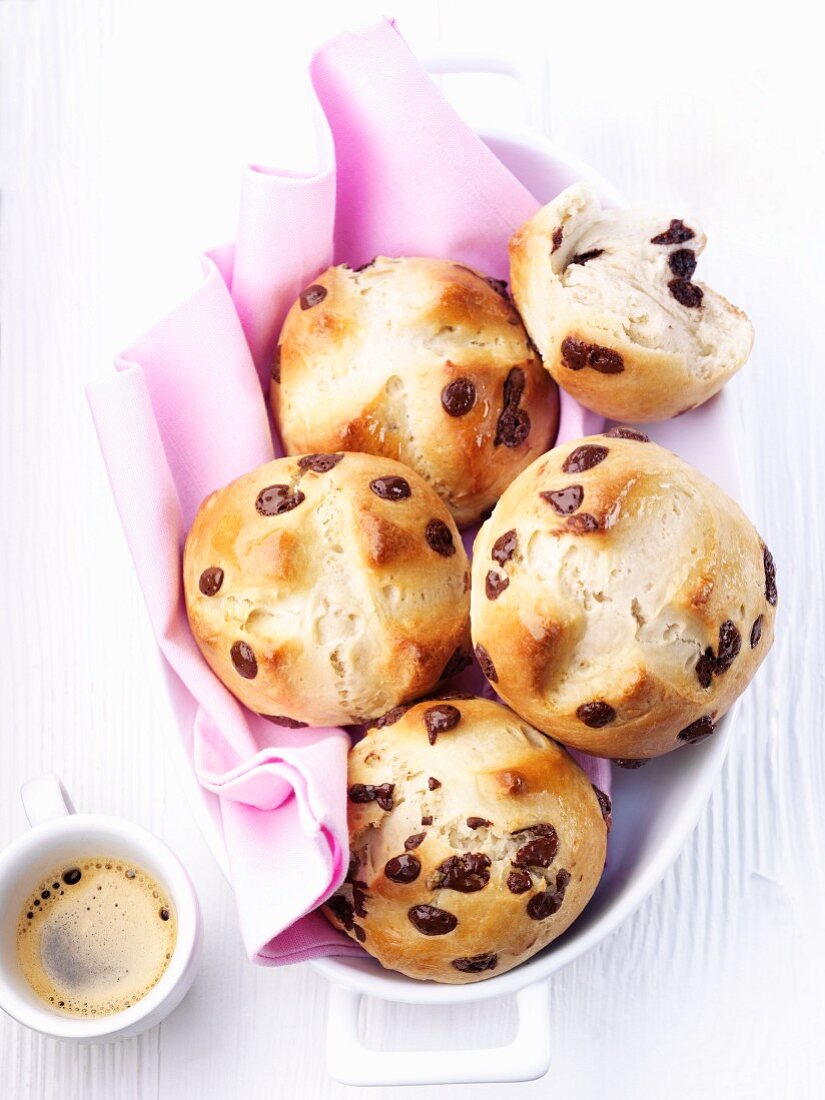 Yeast bread rolls with chocolate chips, espresso