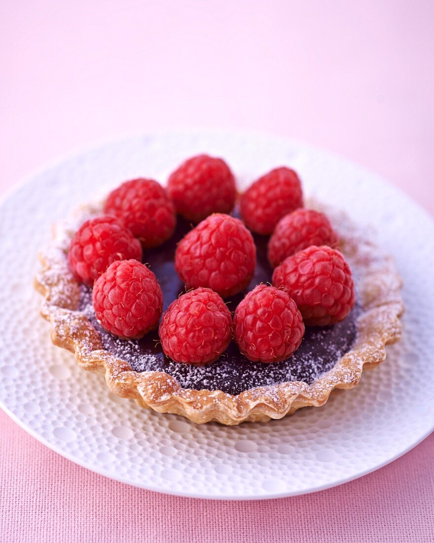 MIni Chocolate Tart and raspberries