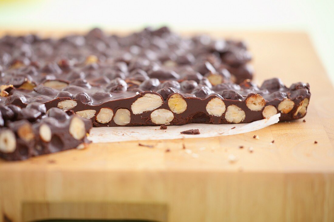 Home-made nut chocolate